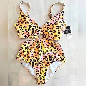 BAR III Leopard Print One Piece Swimsuit, High Thigh, Side Cutouts NWT. Medium